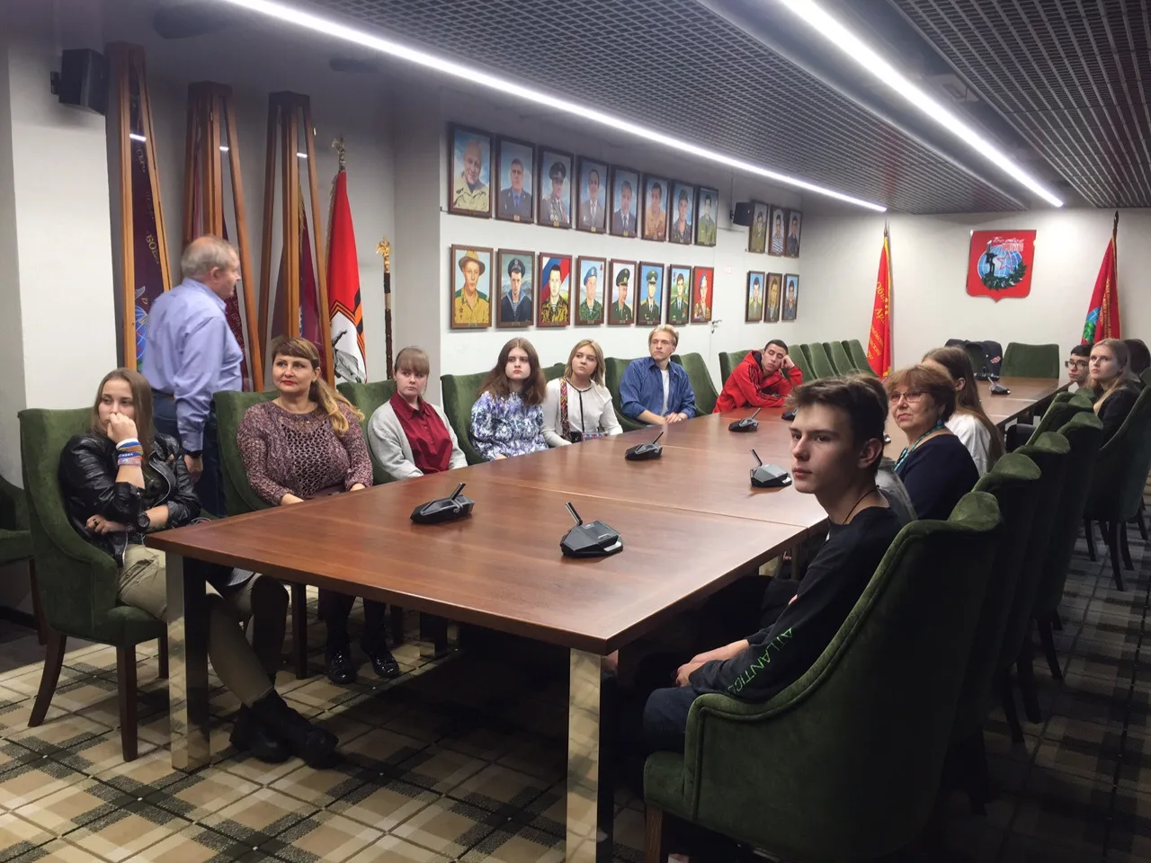 Награждение студентов КЭСИ - лауреатов Всероссийского патриотического конкурса сочинений на тему: «Память сильнее времени».