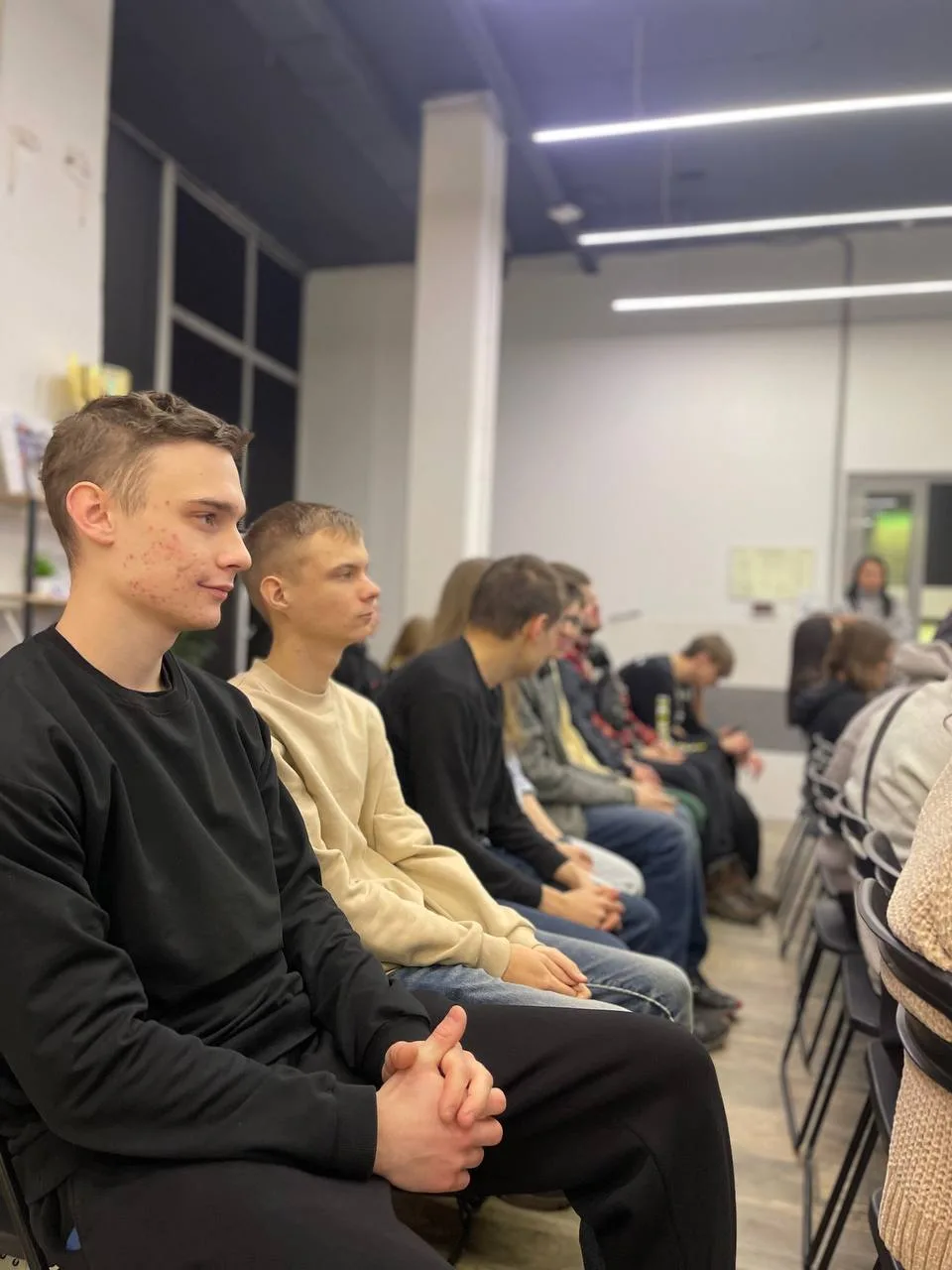  В рамках регионального проекта "Патриотическое воспитание" состоялось мероприятие "Диалоги с героями"