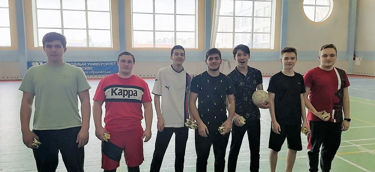 Чемпионат КЭСИ по мини-футболу 