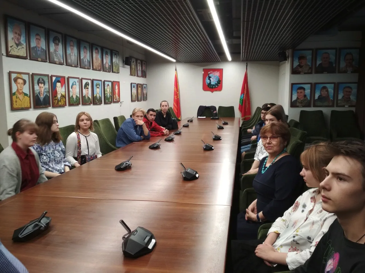 Награждение студентов КЭСИ - лауреатов Всероссийского патриотического конкурса сочинений на тему: «Память сильнее времени».