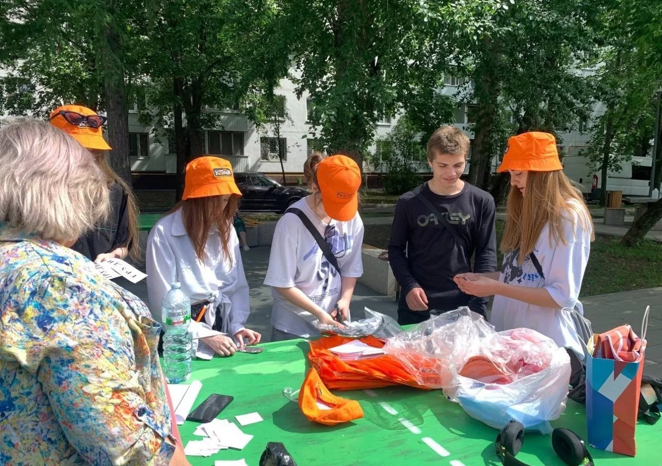Проект «Лето в Москве, все на улицу»