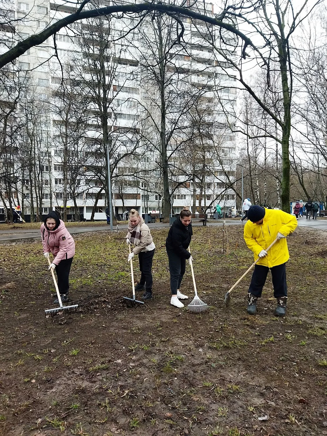 Субботник в районе Очаково-Матвеевское